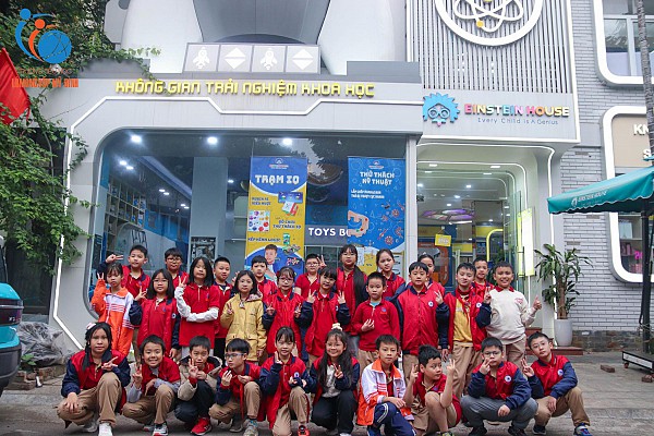 Trải nghiệm “Khám phá ánh sáng” – OEA lớp 4Q1 & 4Q2.