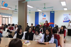 Xuân khai trường: Nơi những nụ cười gửi gắm ước mơ.