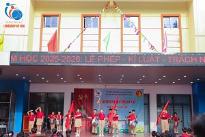 Sinh hoạt dưới cờ đầu tuần: Mỗi ngày một lời yêu thương.