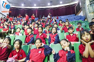 Hoạt động trải nghiệm tại Rạp Xiếc Trung ương của học sinh khối 2: Khi cánh cửa nghệ thuật mở ra những bài học ý nghĩa.