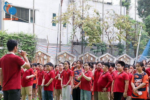 Sức nóng đường đua Ngày hội thể thao Lomo Sport Day 2026: Khối 4 tiếp nối tinh thần đoàn kết.