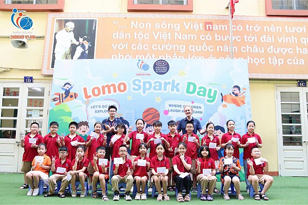 Lomo Spark Day – Bùng nổ năng lượng Tiếng Anh.