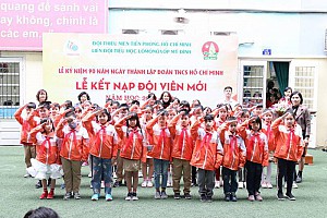 Lễ kết nạp đội viên