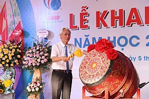 Lễ khai trường đặc biệt