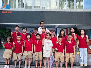 Niềm vui lan tỏa từ những “Kỳ thủ nhí” Lômônôxốp Mỹ Đình.