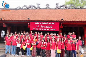 Hoạt động trải nghiệm của học sinh khối 5 tại Văn Miếu – Quốc Tử Giám