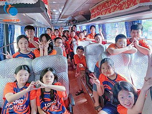 Tập huấn kỹ năng thoát hiểm khẩn cấp trong xe ô tô.