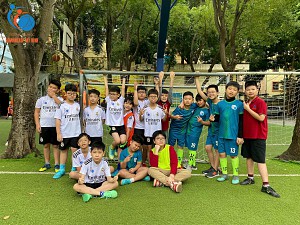 Đi qua mùa giải Bóng đá nam sôi nổi cùng khối 5.