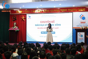 Chương trình kỹ năng sống: Em rèn nếp sống kỷ luật.