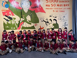 Khối 1 và khối 3 “Dịch chuyển không gian lớp học” – Khi tri thức gắn liền với thực tiễn.