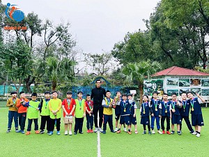 Giải bóng đá khối 3 năm học 2024 - 2025: Khi đam mê tỏa sáng!