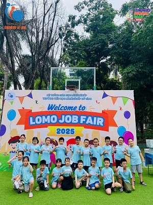 Lomo job fair – Khi trẻ em
