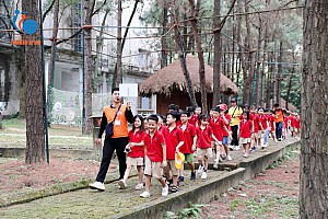 DỊCH CHUYỂN KHÔNG GIAN LỚP HỌC CÙNG KHỐI 3